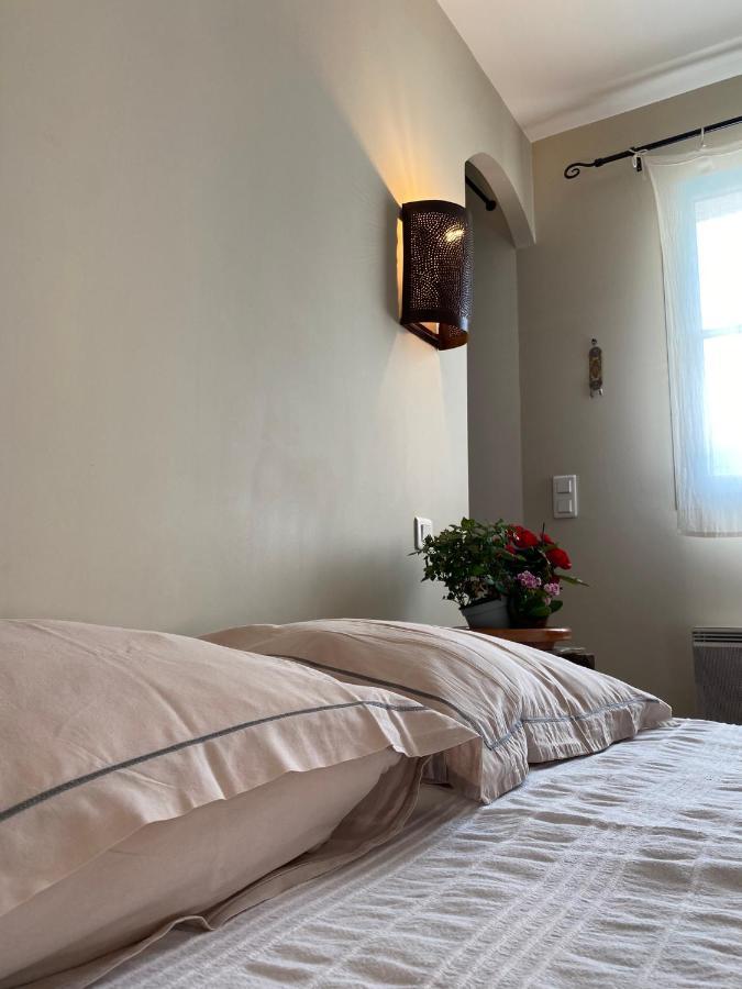 Bed and Breakfast Chambre D'Hotes Le Jardin Des Cigales Aubignan Exterior foto