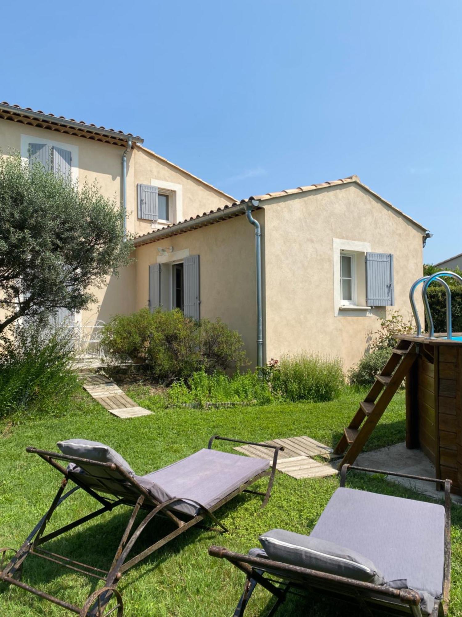 Bed and Breakfast Chambre D'Hotes Le Jardin Des Cigales Aubignan Exterior foto